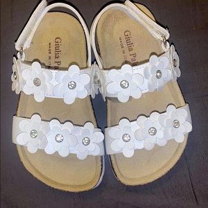 Kids sandals